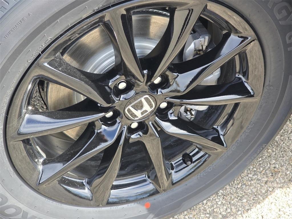 new 2026 Honda CR-V Hybrid car, priced at $41,675