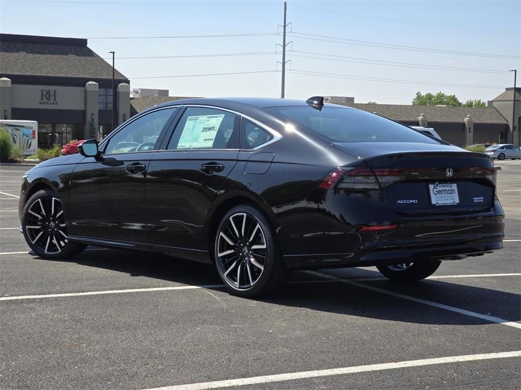 new 2025 Honda Accord Hybrid car, priced at $40,450