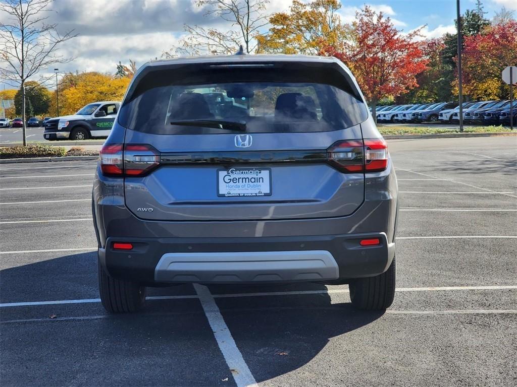 new 2025 Honda Pilot car, priced at $48,745