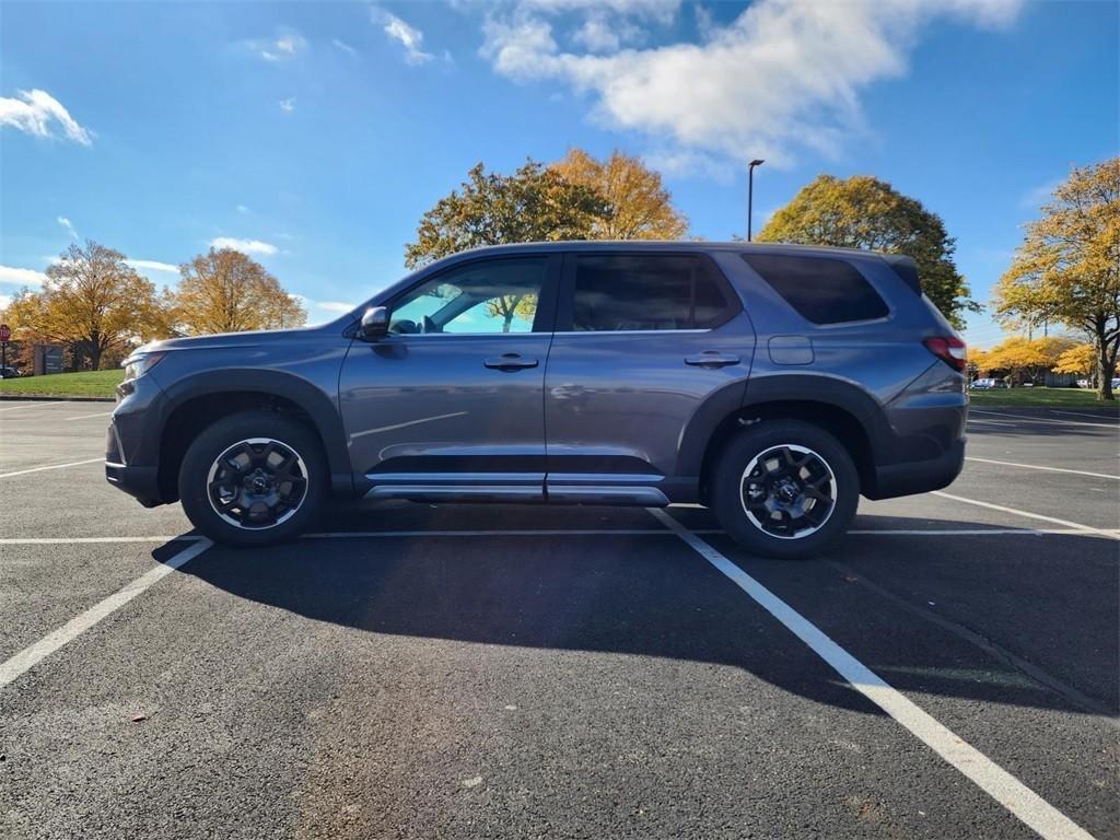 new 2025 Honda Pilot car, priced at $48,745