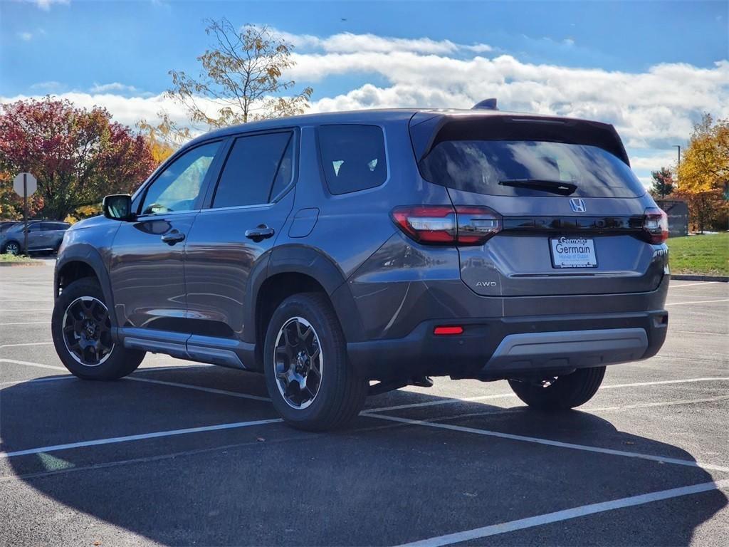 new 2025 Honda Pilot car, priced at $48,745