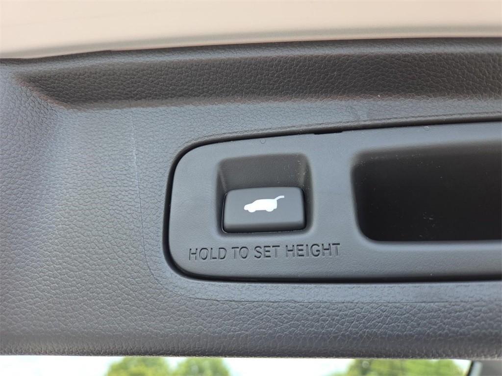 new 2026 Honda CR-V Hybrid car, priced at $40,050