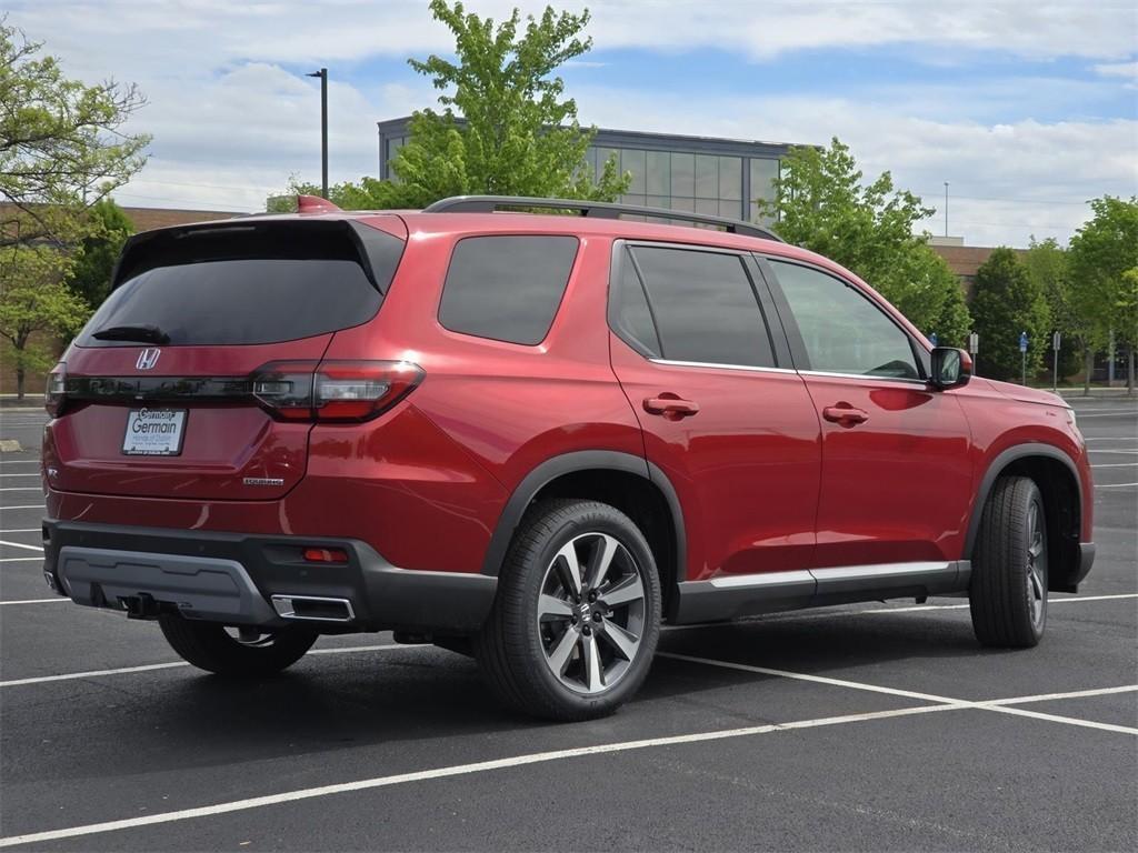 new 2025 Honda Pilot car, priced at $53,225