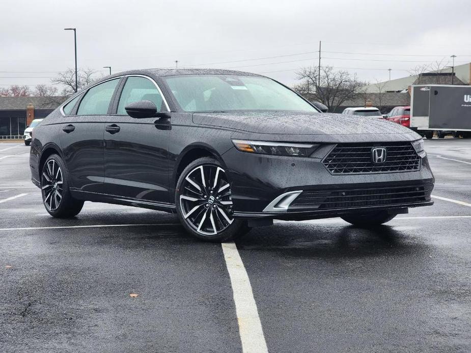 new 2025 Honda Accord Hybrid car, priced at $40,395