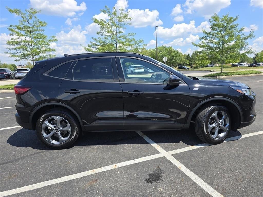 used 2025 Ford Escape car, priced at $31,497