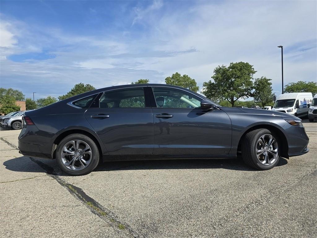 new 2025 Honda Accord Hybrid car