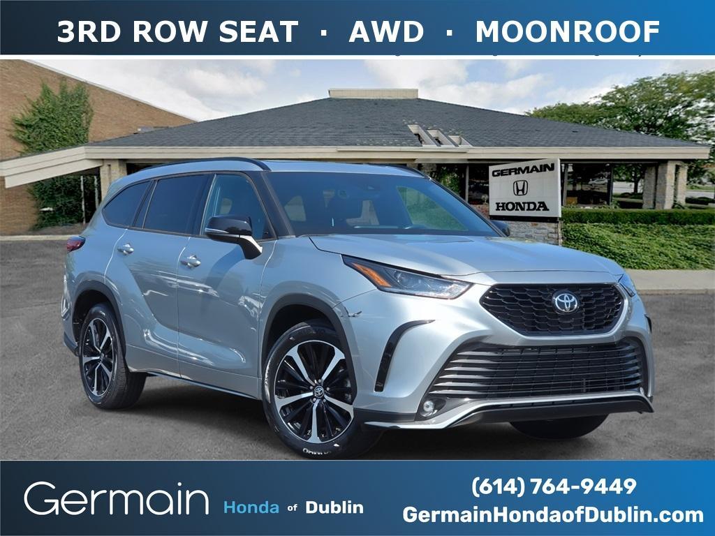 used 2021 Toyota Highlander car, priced at $35,597
