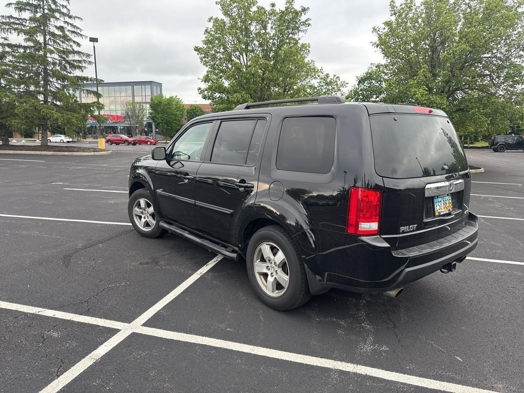 used 2010 Honda Pilot car, priced at $12,500