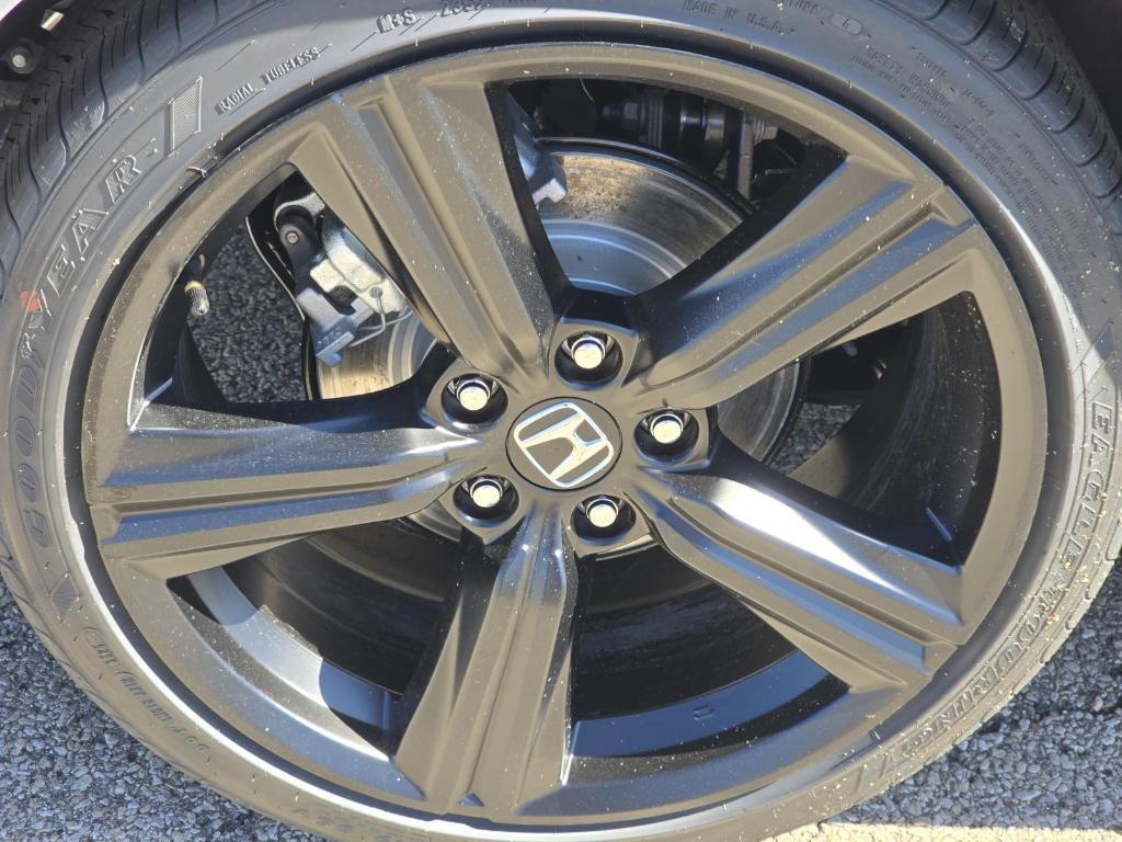 new 2025 Honda Accord Hybrid car, priced at $37,025