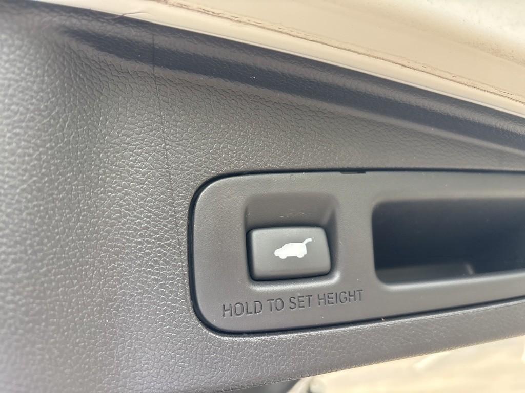 used 2022 Honda CR-V Hybrid car, priced at $33,000
