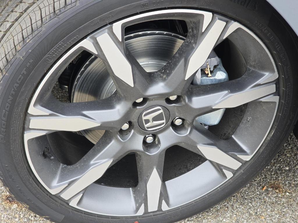 new 2026 Honda Civic Hybrid car, priced at $33,945