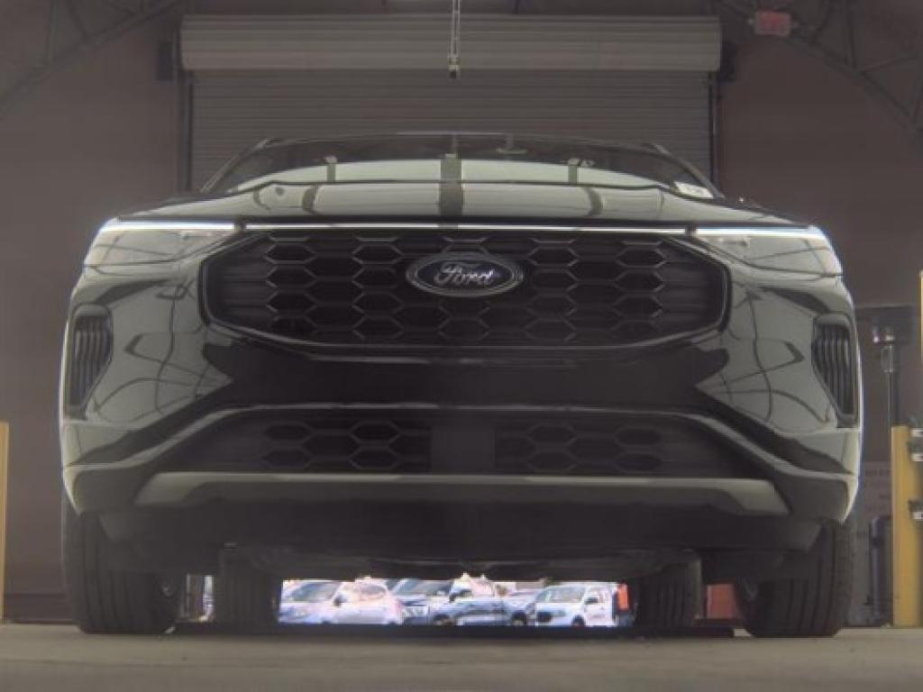 used 2023 Ford Escape car, priced at $24,967