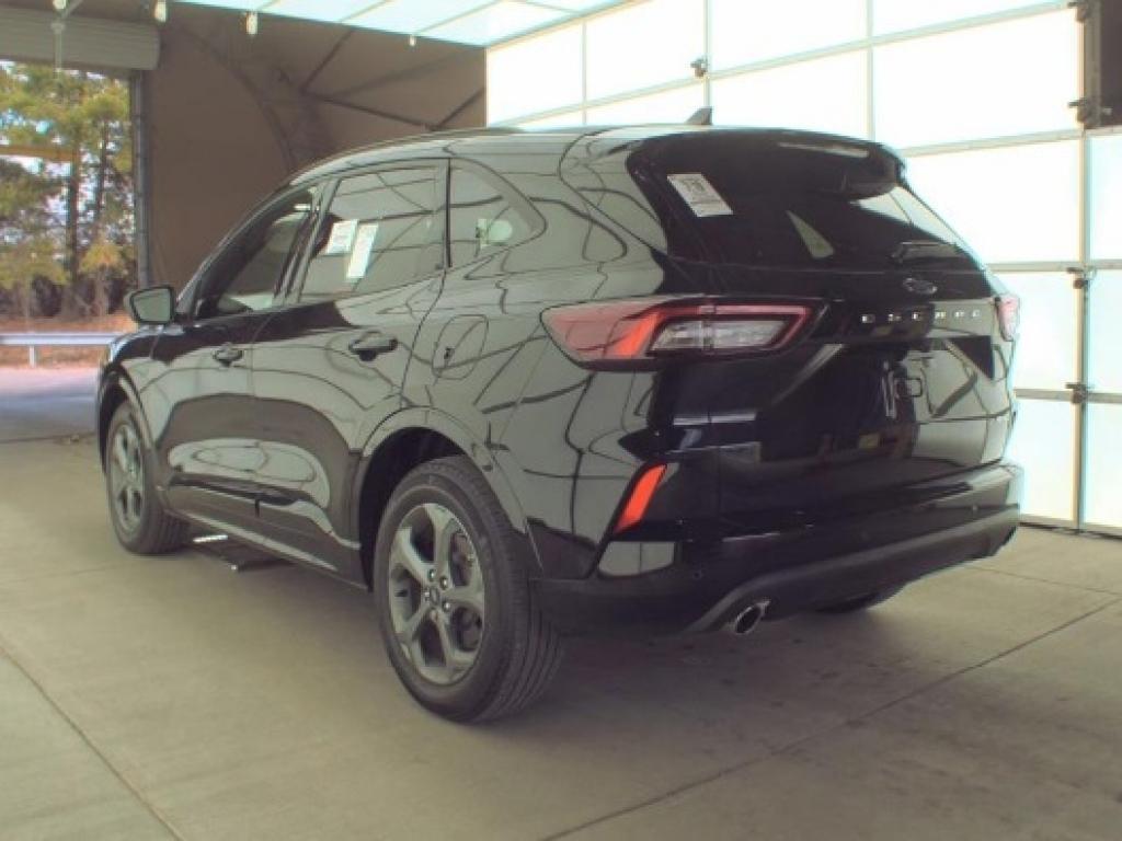 used 2023 Ford Escape car, priced at $24,967