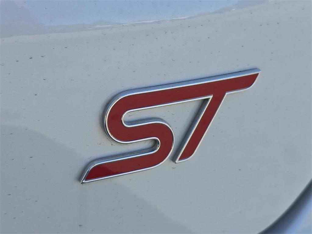 used 2020 Ford Edge car, priced at $24,797