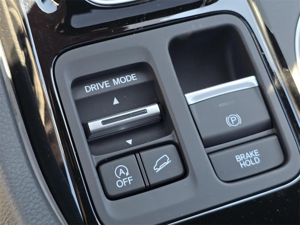 new 2025 Honda Pilot car, priced at $56,805
