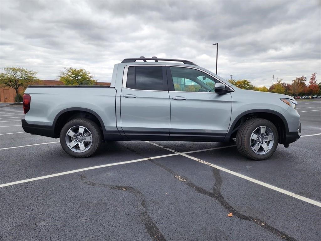 new 2025 Honda Ridgeline car, priced at $45,875