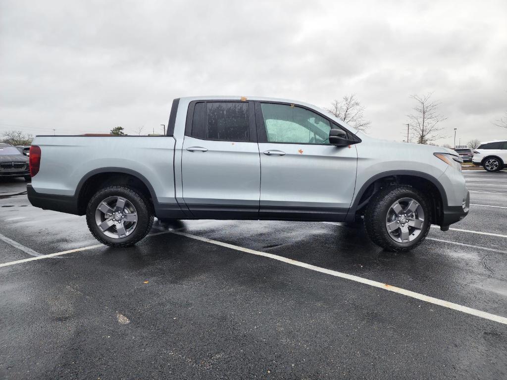 new 2025 Honda Ridgeline car, priced at $47,075