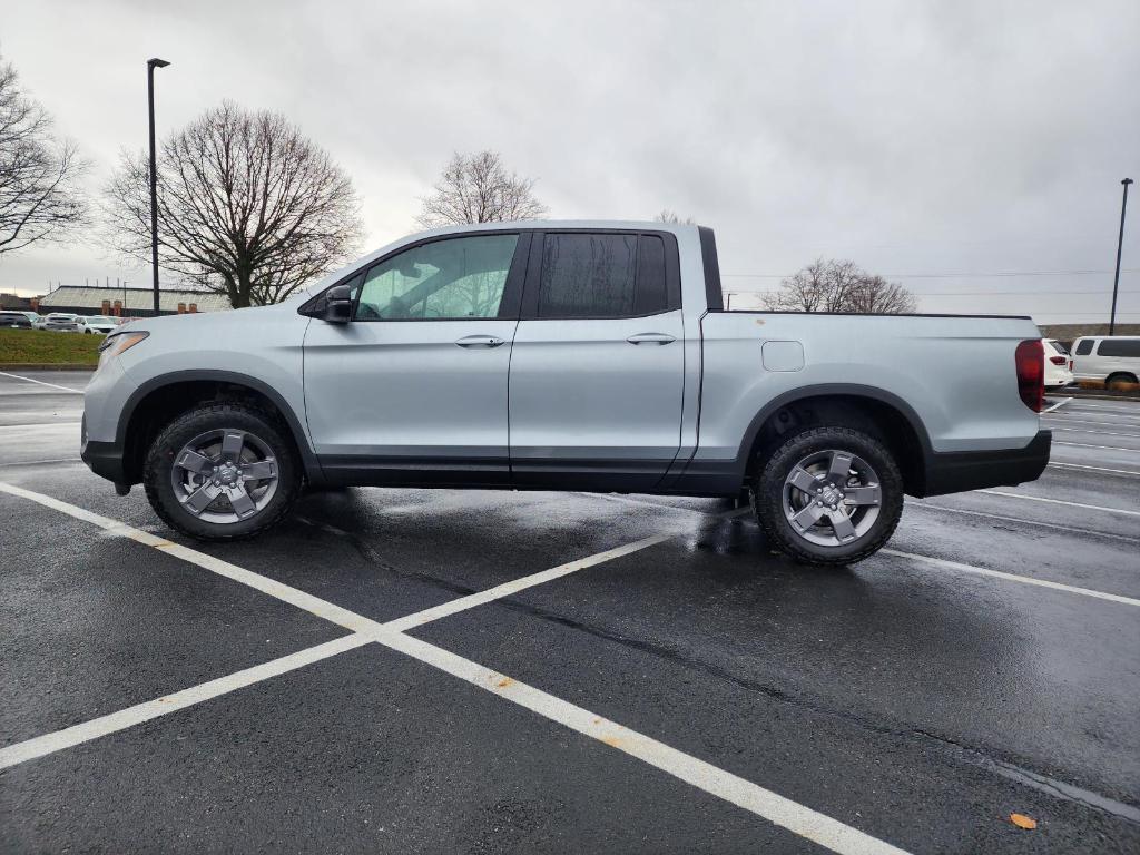 new 2025 Honda Ridgeline car, priced at $47,075