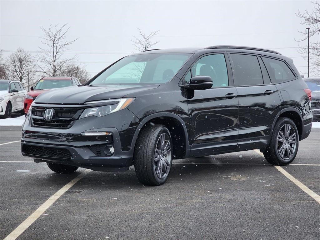 used 2022 Honda Pilot car, priced at $27,337