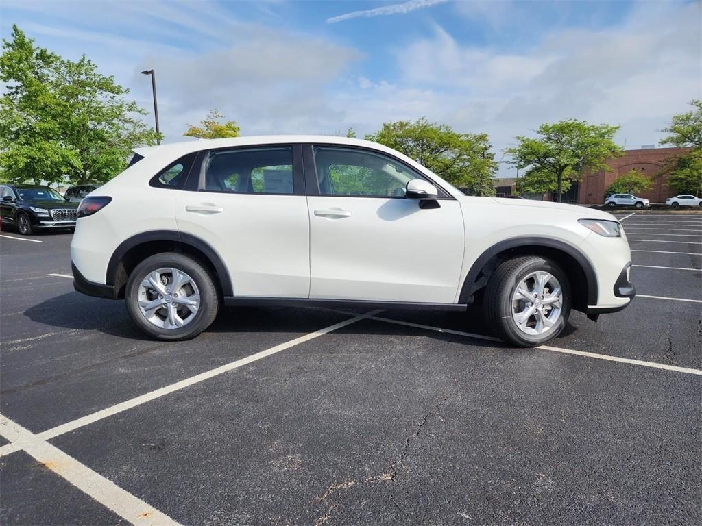 new 2025 Honda HR-V car, priced at $28,750
