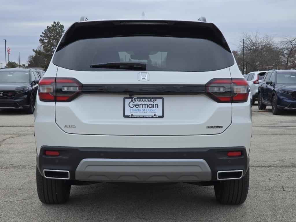 new 2025 Honda Pilot car, priced at $51,550