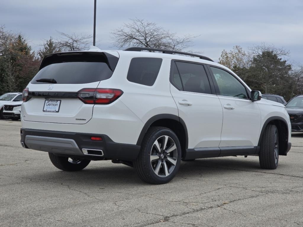 new 2025 Honda Pilot car, priced at $51,550