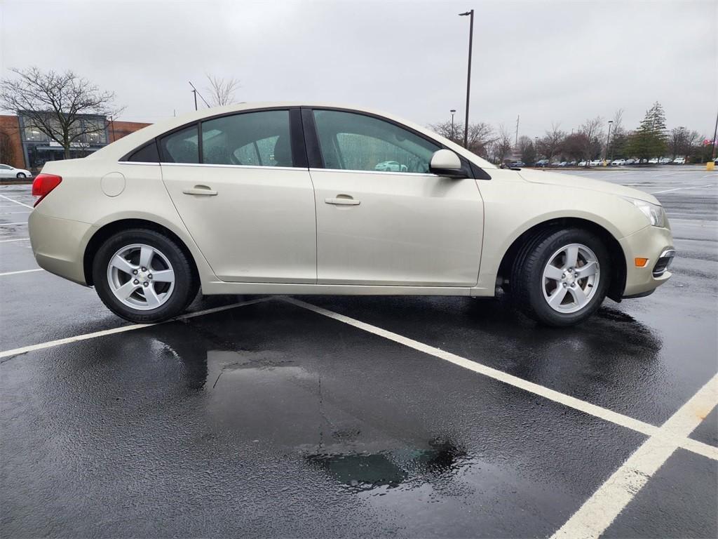 used 2016 Chevrolet Cruze Limited car, priced at $10,000