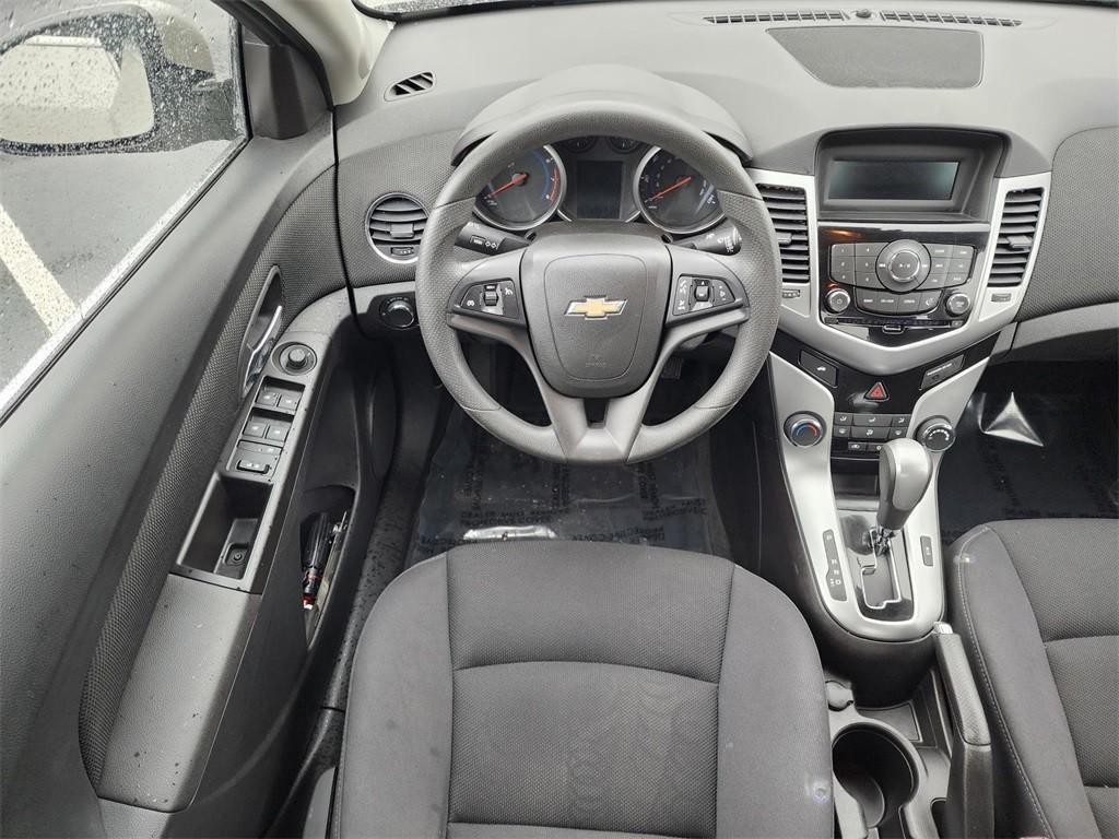 used 2016 Chevrolet Cruze Limited car, priced at $10,000