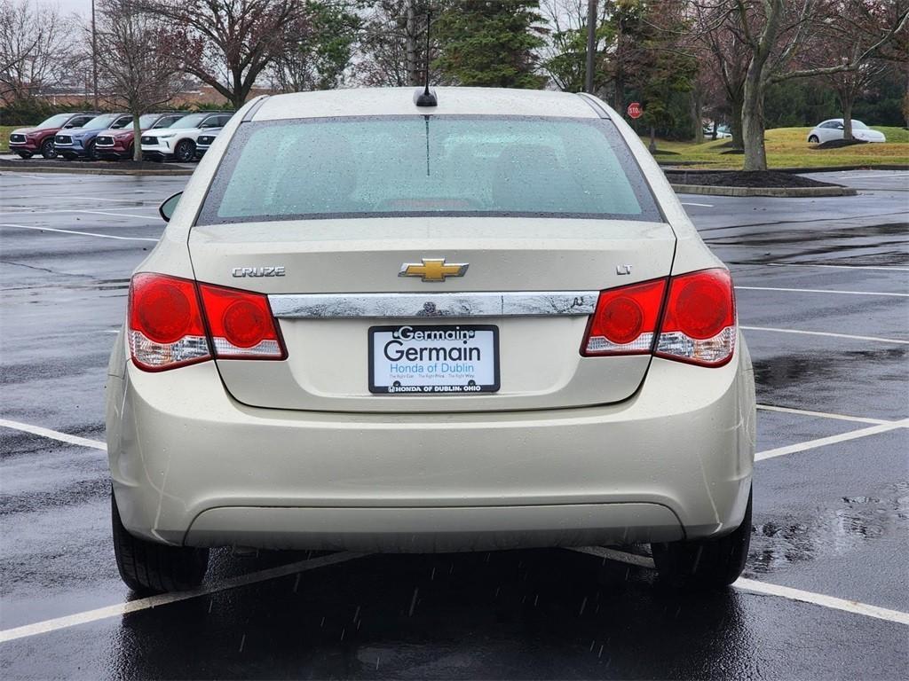 used 2016 Chevrolet Cruze Limited car, priced at $10,000