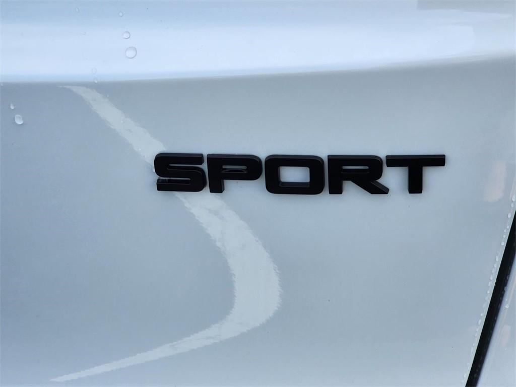 new 2025 Honda CR-V Hybrid car, priced at $38,000