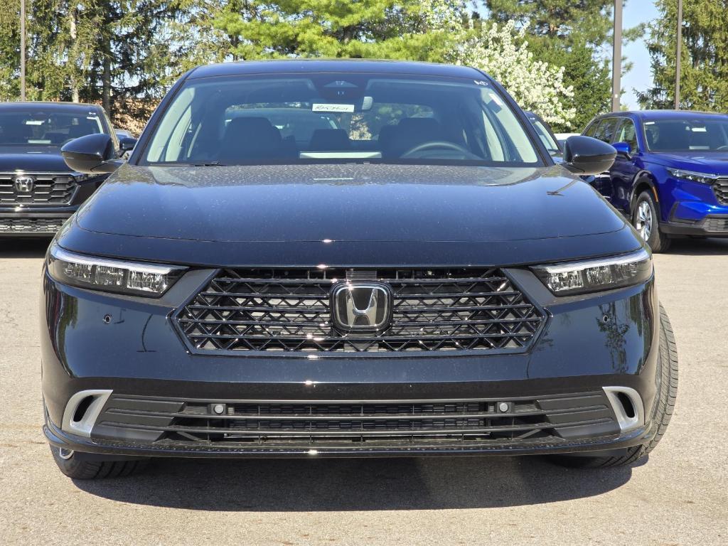 new 2025 Honda Accord Hybrid car, priced at $40,450