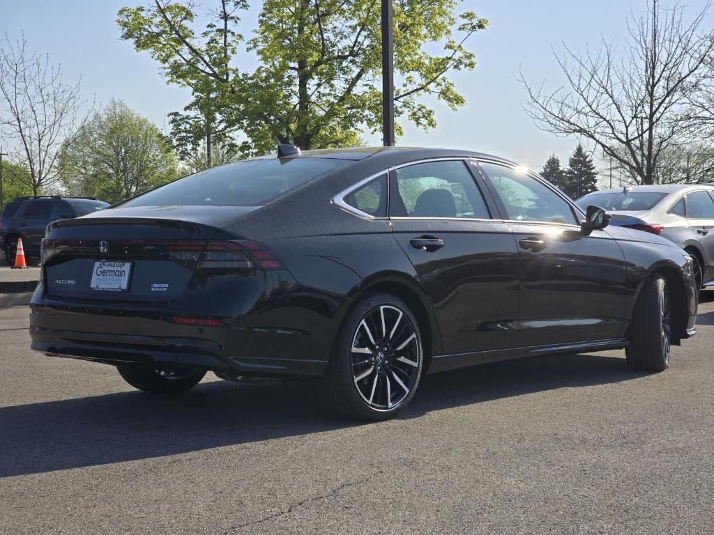 new 2025 Honda Accord Hybrid car, priced at $40,450