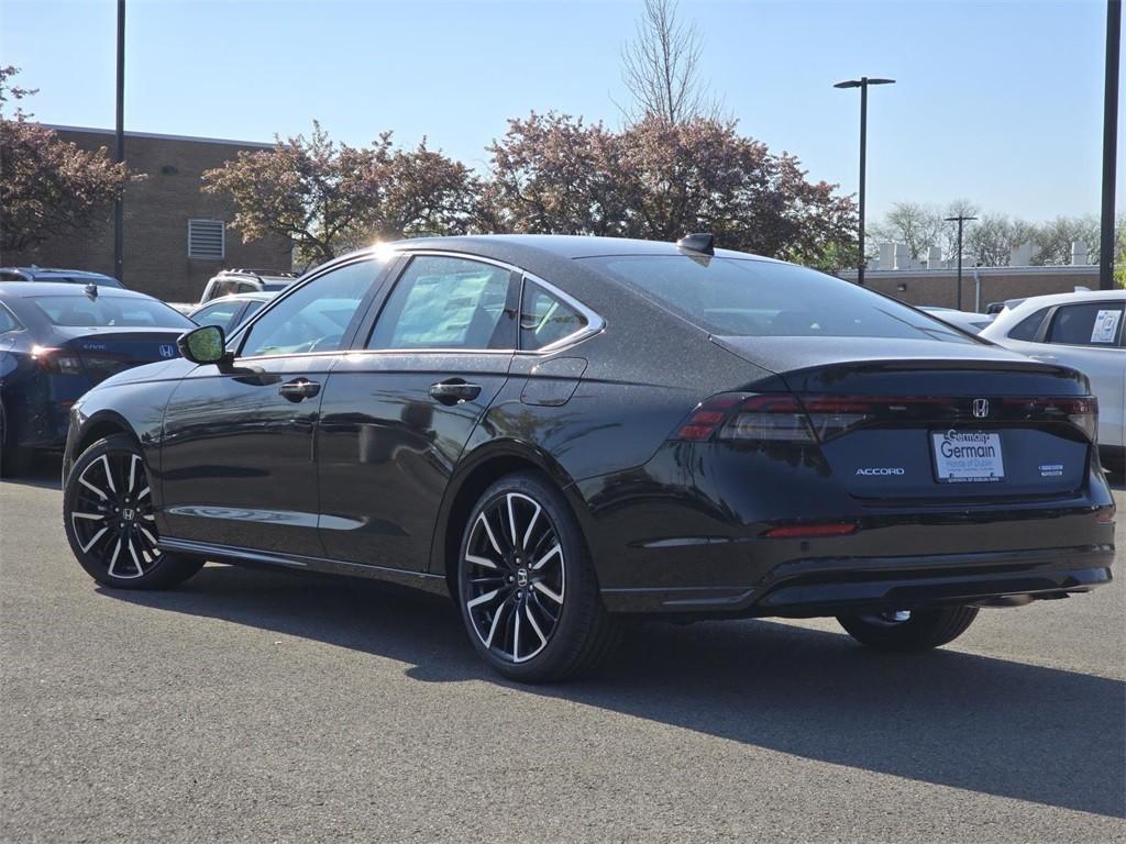 new 2025 Honda Accord Hybrid car, priced at $40,450