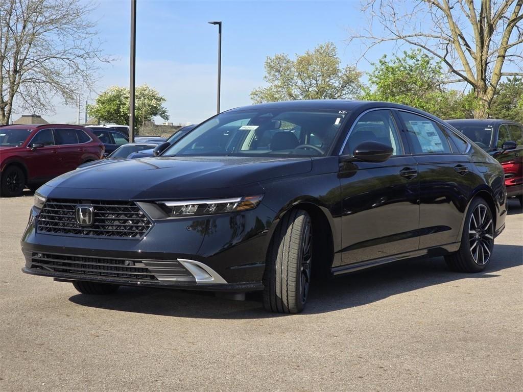 new 2025 Honda Accord Hybrid car, priced at $40,450