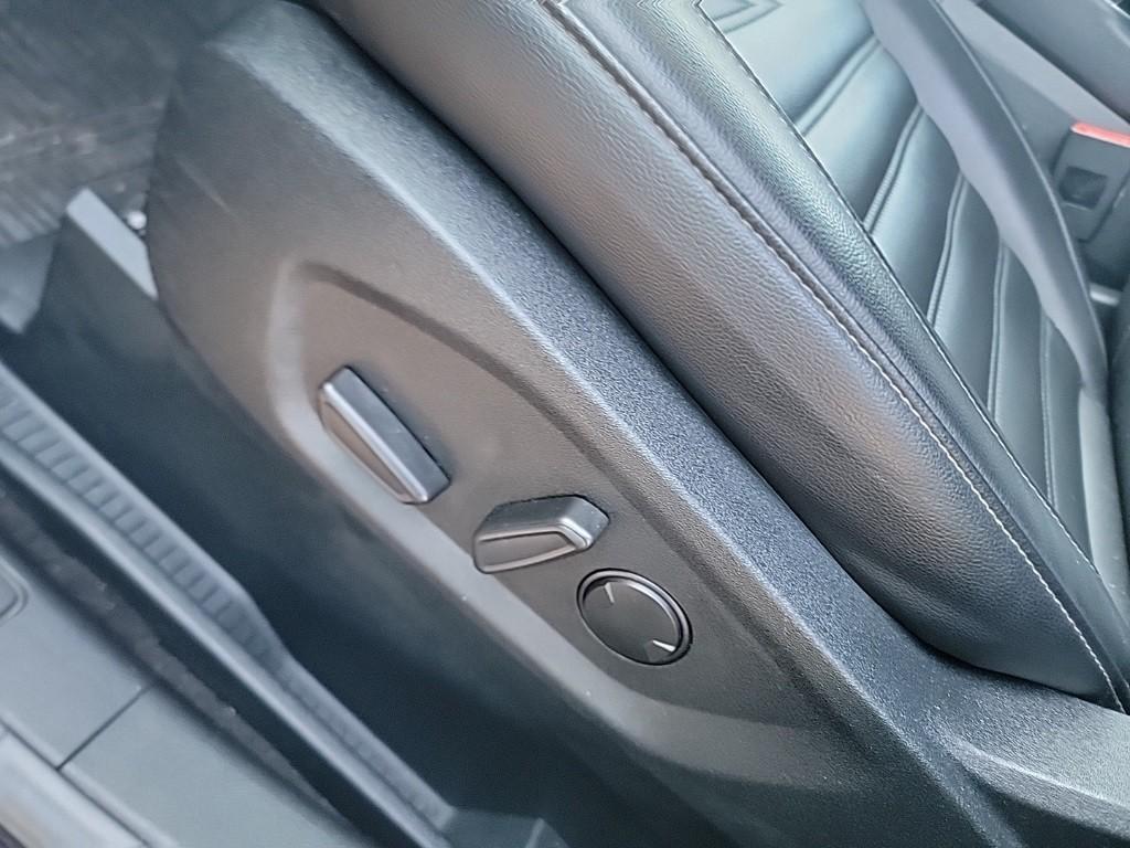 used 2020 Ford Edge car, priced at $18,500