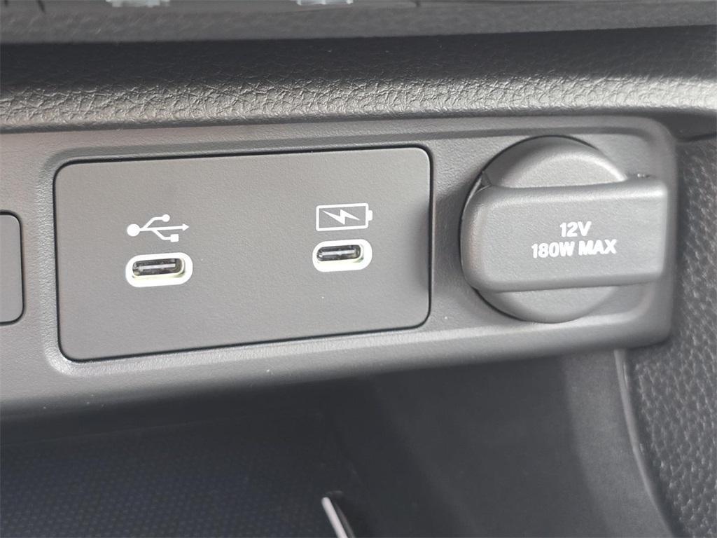 new 2026 Honda Civic Hybrid car, priced at $33,445