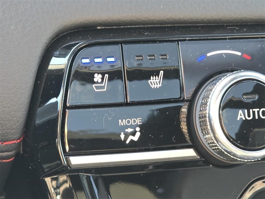 new 2025 Honda Pilot car, priced at $57,215