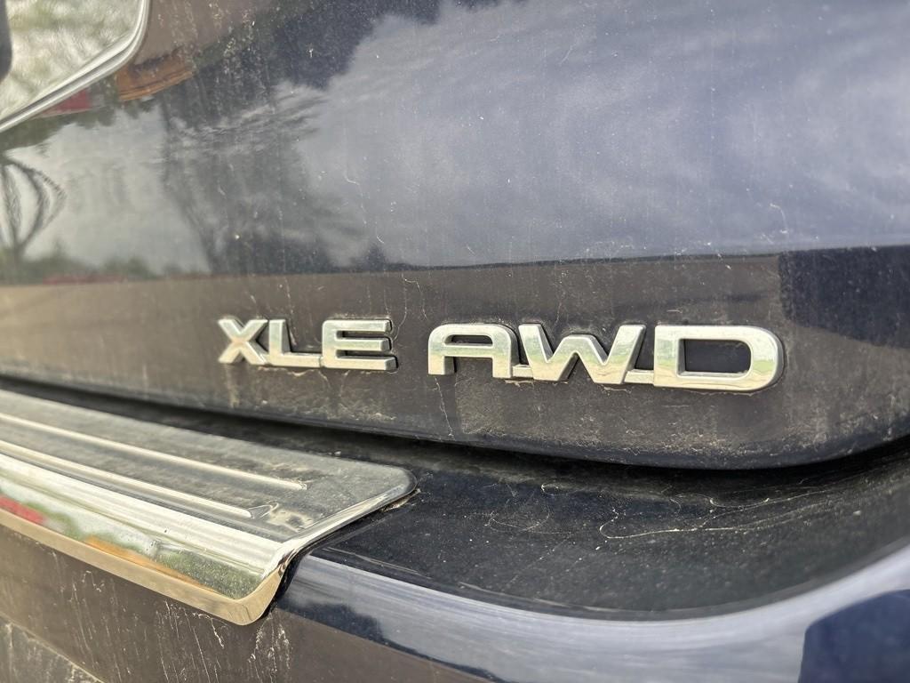 used 2021 Toyota Highlander car, priced at $27,737