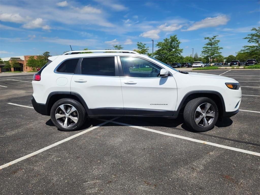 used 2020 Jeep Cherokee car, priced at $14,557