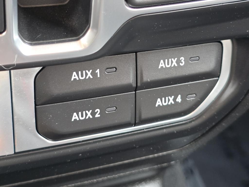 used 2020 Jeep Gladiator car, priced at $34,477