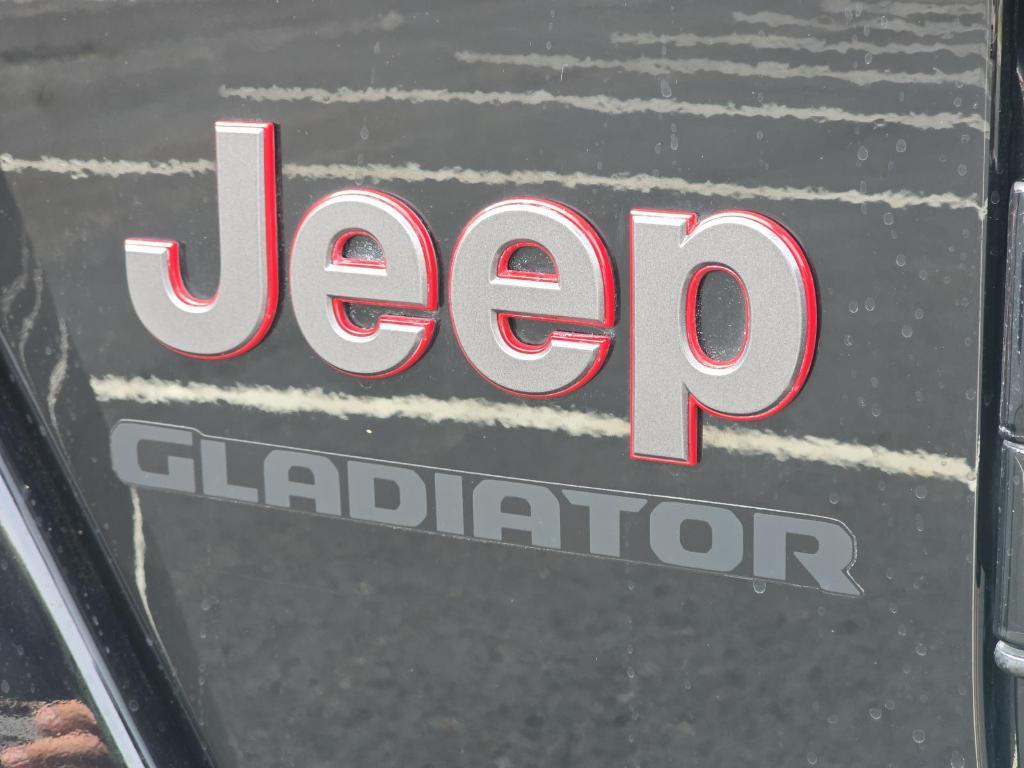 used 2020 Jeep Gladiator car, priced at $34,477
