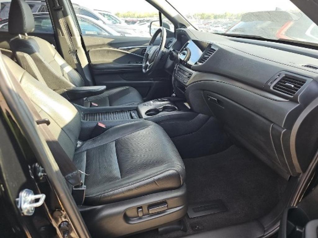 used 2022 Honda Passport car, priced at $31,697