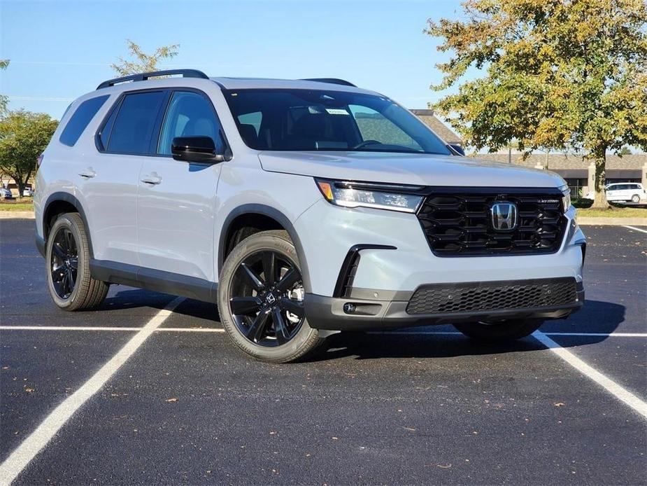 new 2025 Honda Pilot car, priced at $58,150