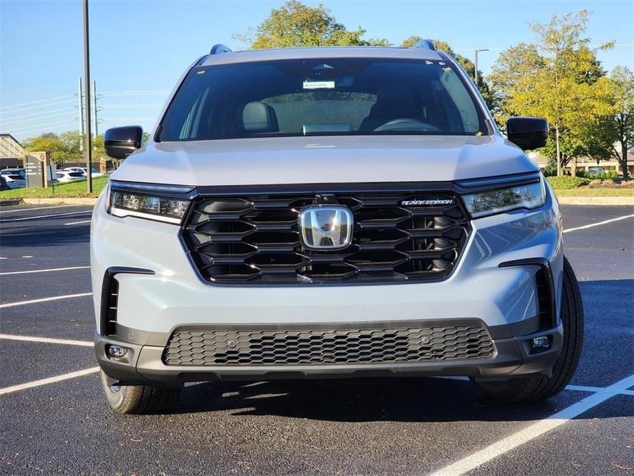 new 2025 Honda Pilot car, priced at $58,150