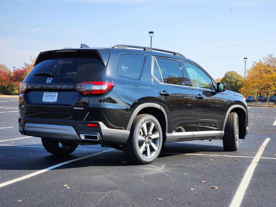 new 2025 Honda Pilot car, priced at $50,995