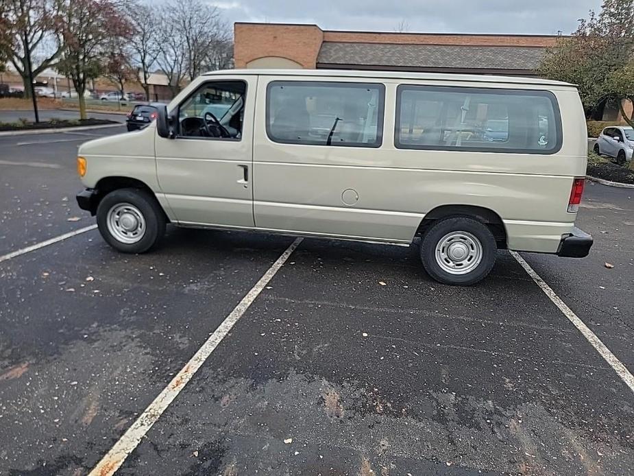 used 2004 Ford E150 car, priced at $9,300