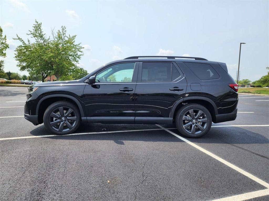 new 2025 Honda Pilot car, priced at $43,645