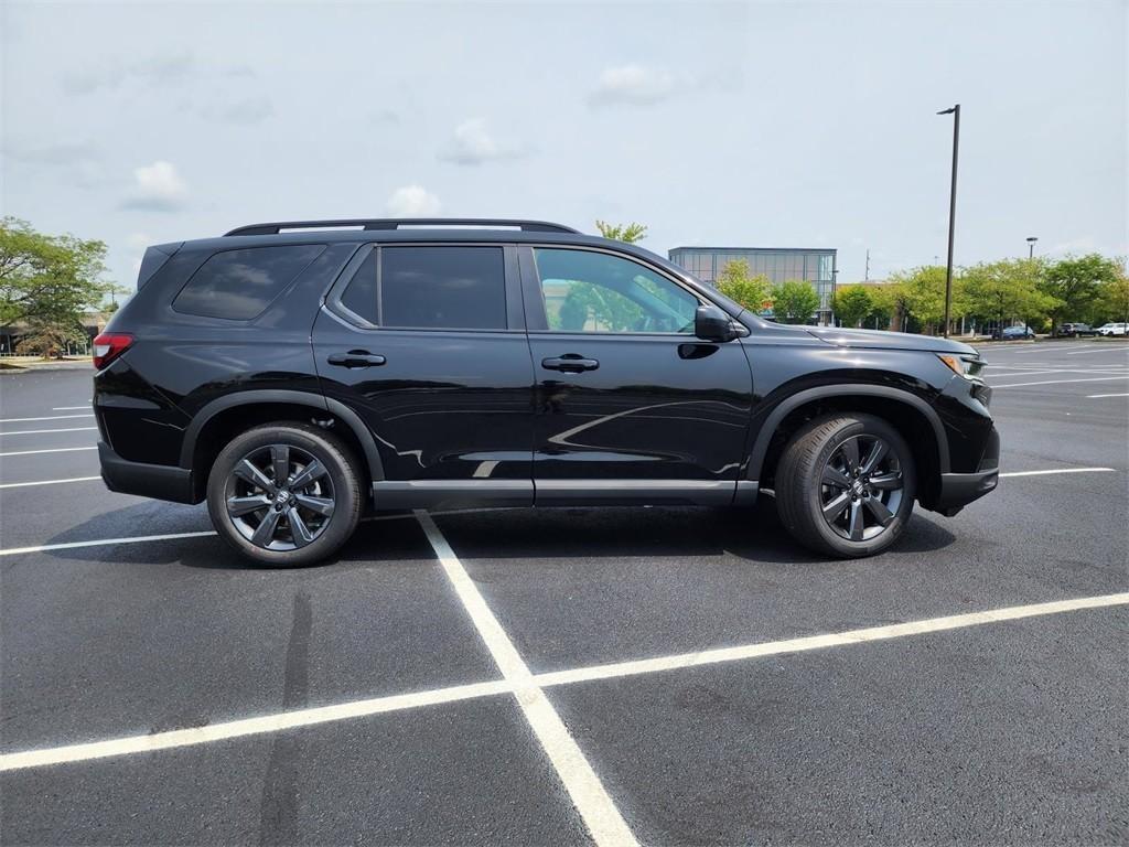 new 2025 Honda Pilot car, priced at $43,645