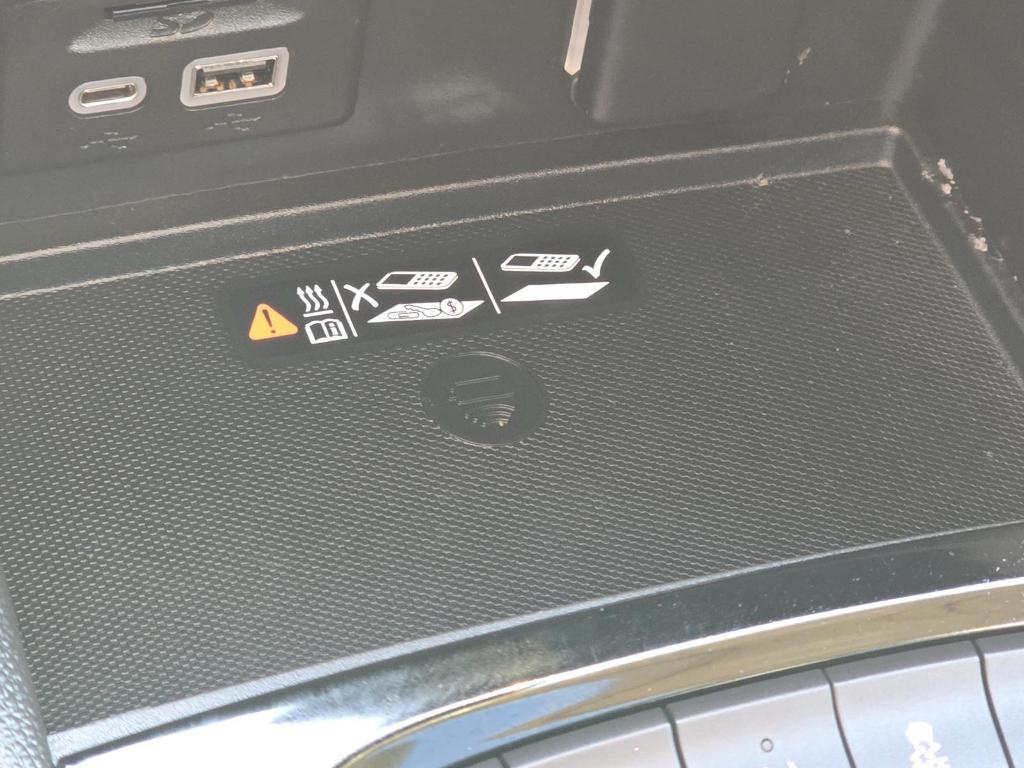 used 2023 Buick Envision car, priced at $32,227