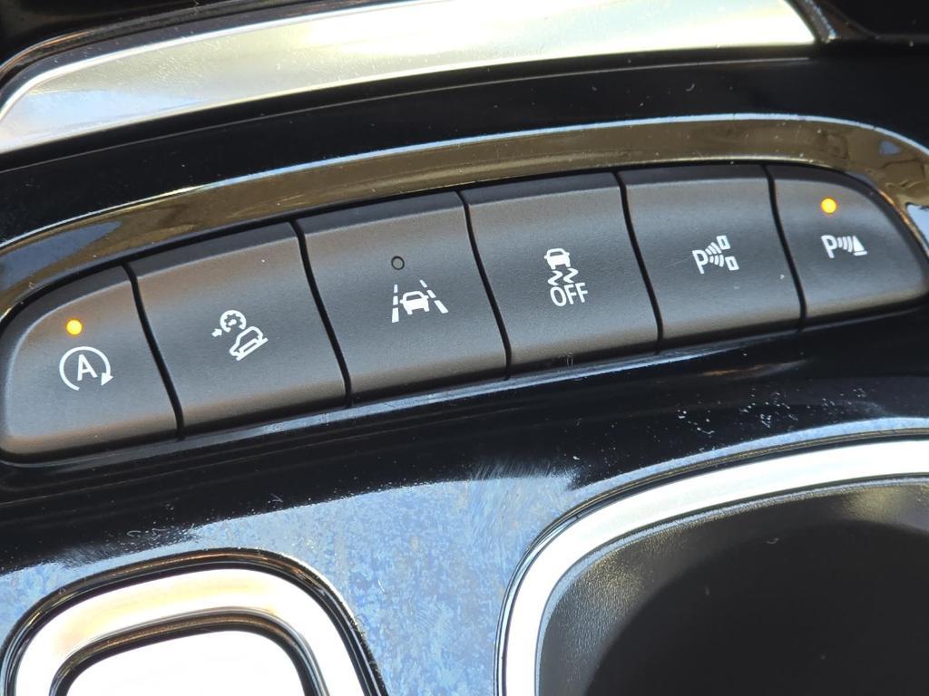 used 2023 Buick Envision car, priced at $32,227